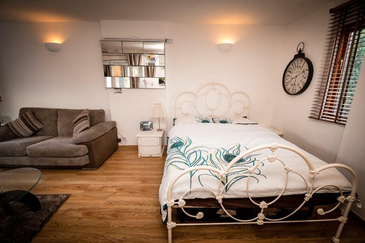 Spring Meadow Apartment Worcester Ngoại thất bức ảnh